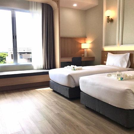 Mayflower Grande Suite Hotel Phitsanulok Eksteriør billede
