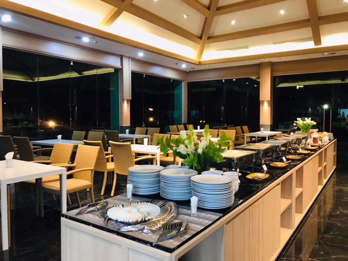 Mayflower Grande Suite Hotel Phitsanulok Eksteriør billede